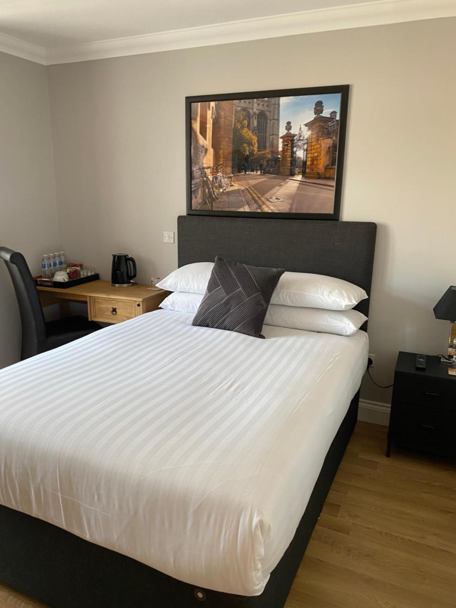 Autumn House Hotel CBG Екстериор снимка