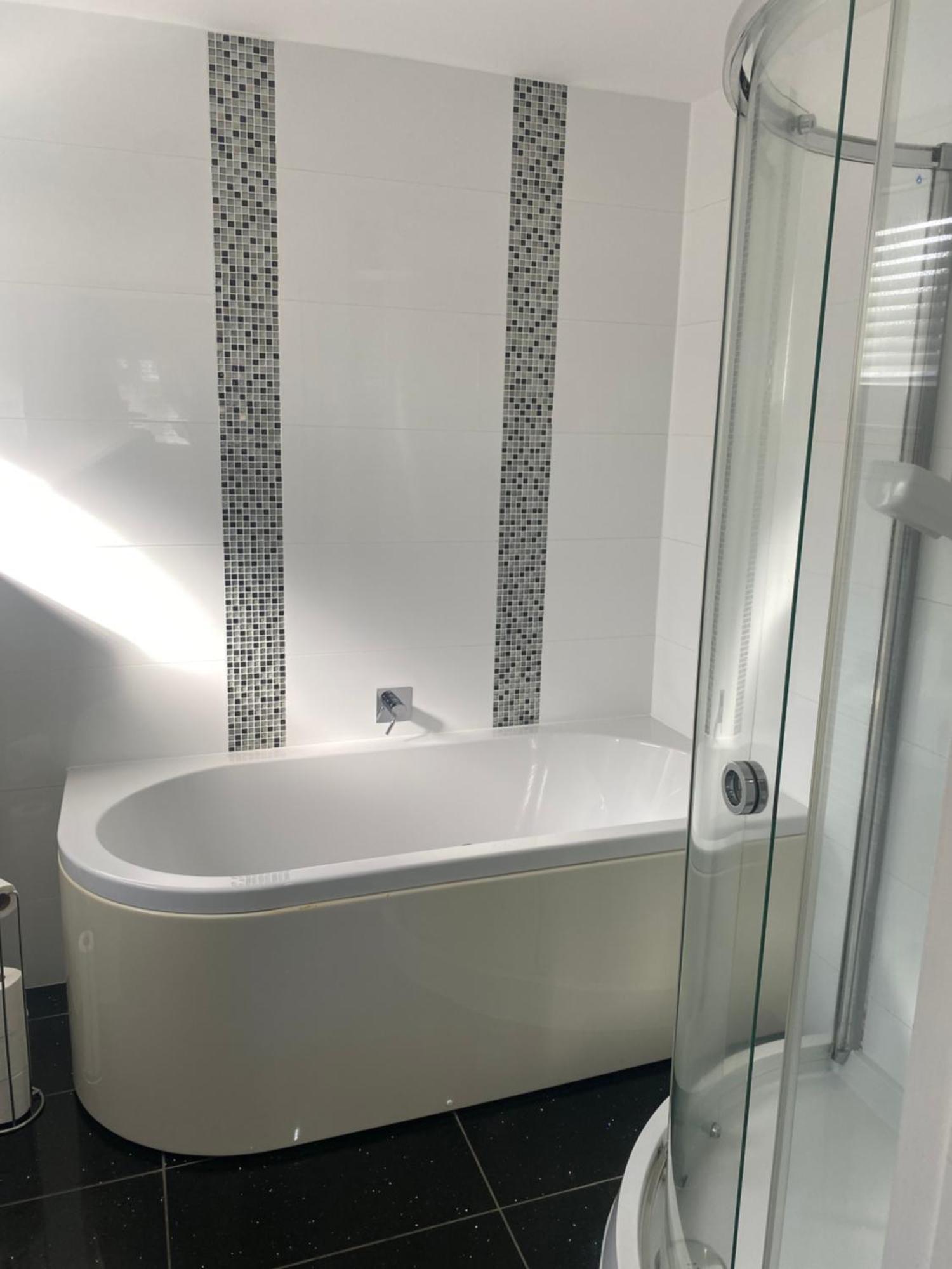 Autumn House Hotel CBG Екстериор снимка