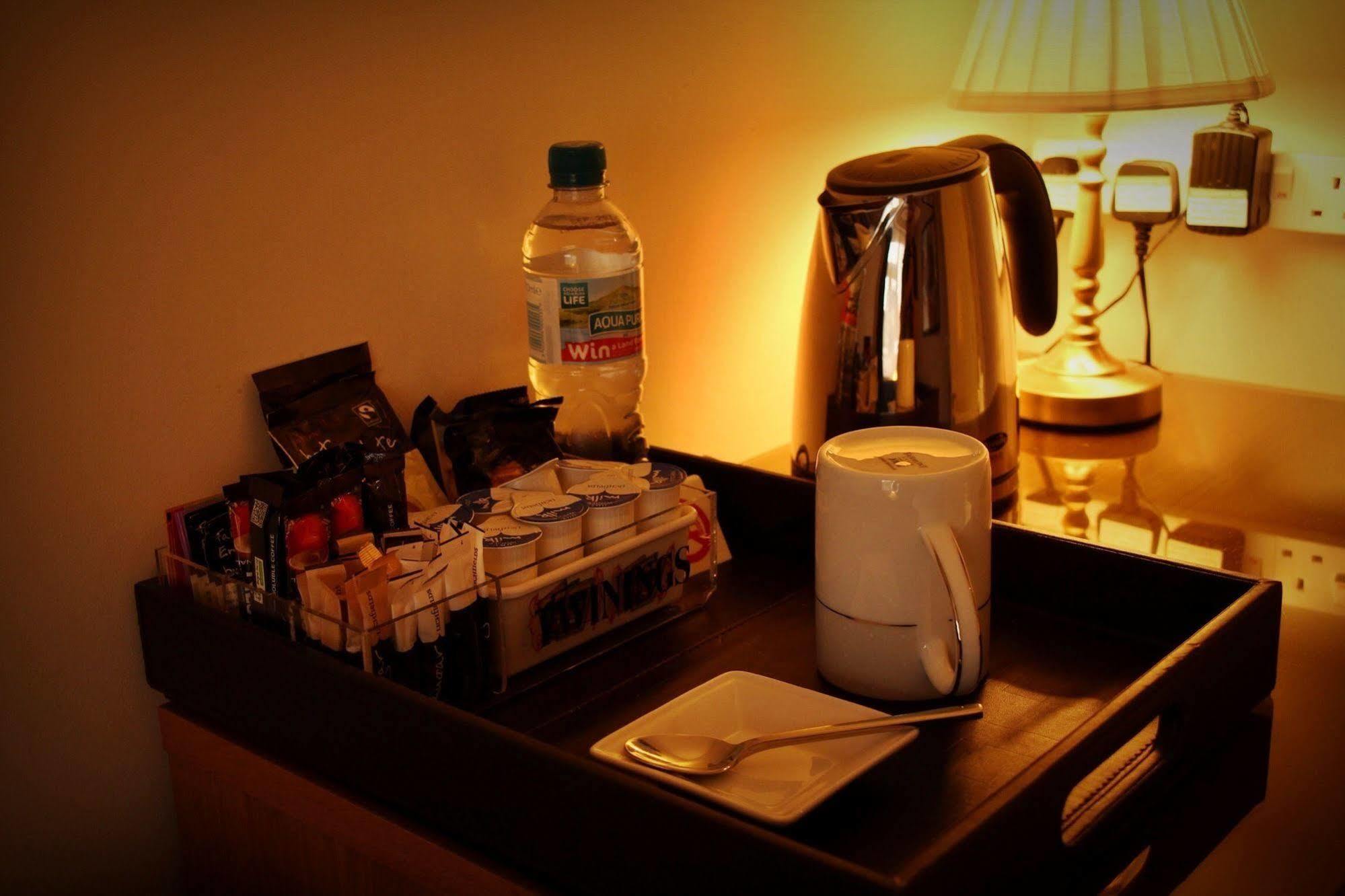 Autumn House Hotel CBG Екстериор снимка